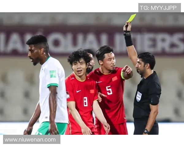 国足对阵卡塔尔黄健翔解说激情四溢引发球迷热议与期待