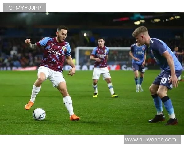 伯恩利与切尔西历史交锋回顾及两队发展历程分析 伯恩利与切尔西历史交锋回顾及两队发展历程分析