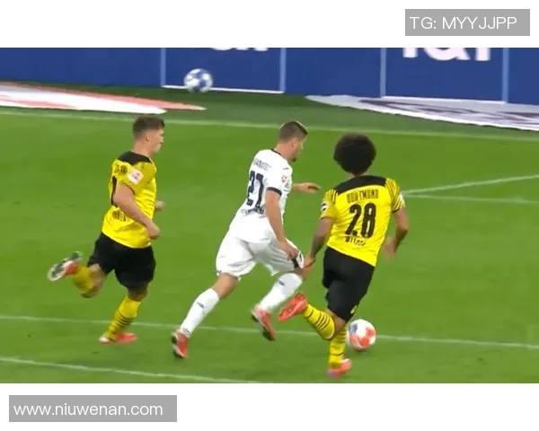 楚阿梅尼的崛起与未来展望：从年轻才俊到足球巨星的成长之路