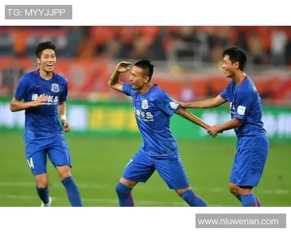 狼队与谢周三激战正酣谁能在这场较量中笑到最后 狼队与谢周三激战正酣谁能在这场较量中笑到最后